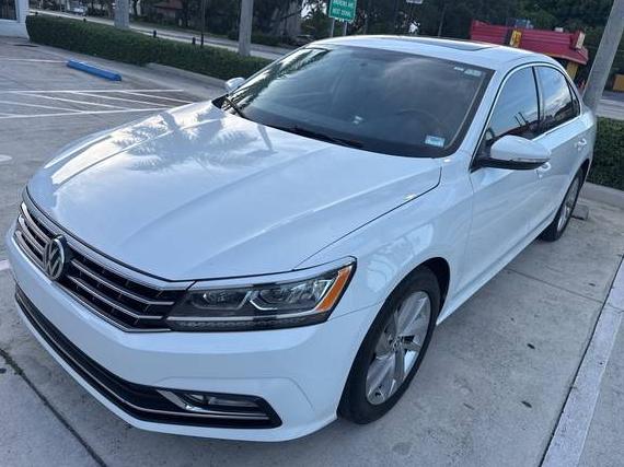 VOLKSWAGEN PASSAT 2018 1VWBA7A36JC030026 image