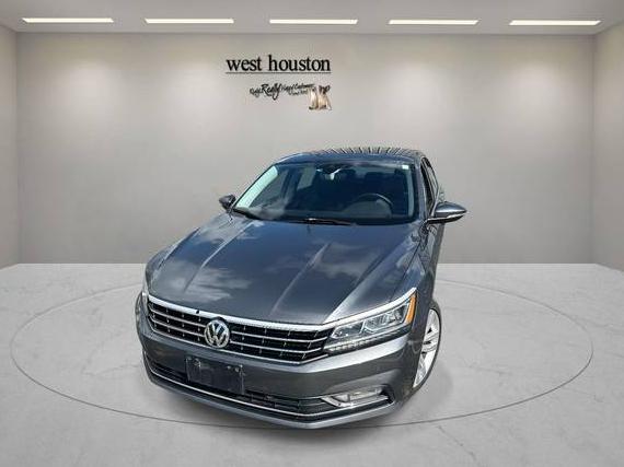 VOLKSWAGEN PASSAT 2018 1VWCA7A3XJC012312 image