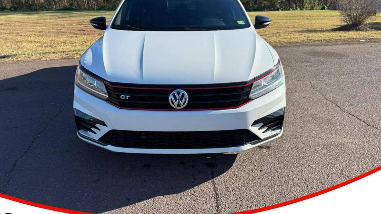 VOLKSWAGEN PASSAT 2018 1VWJM7A33JC035106 image