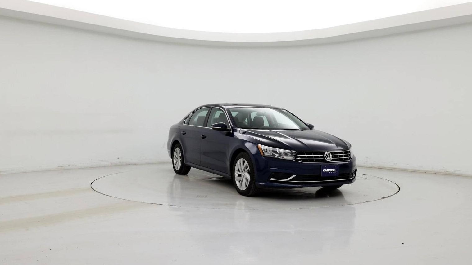 VOLKSWAGEN PASSAT 2018 1VWBA7A3XJC021216 image