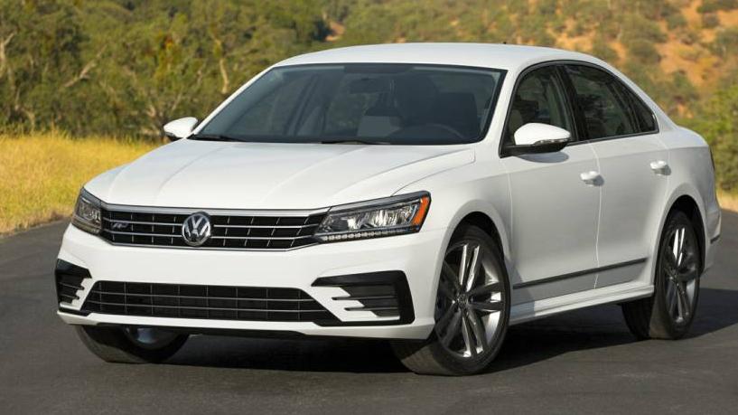 VOLKSWAGEN PASSAT 2018 1VWAA7A34JC039402 image