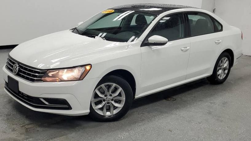 VOLKSWAGEN PASSAT 2018 1VWAA7A39JC026449 image