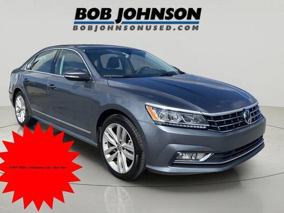 VOLKSWAGEN PASSAT 2018 1VWCA7A38JC042991 image