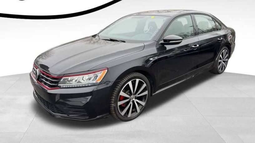 VOLKSWAGEN PASSAT 2018 1VWJM7A34JC036216 image