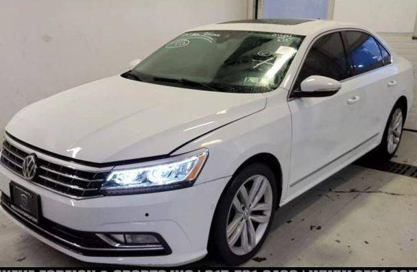 VOLKSWAGEN PASSAT 2018 1VWCA7A33JC032661 image