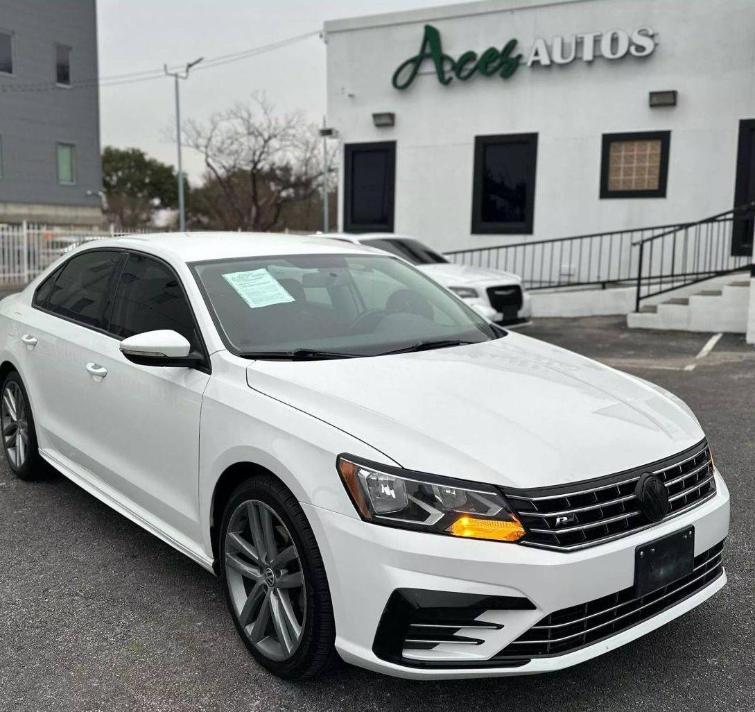 VOLKSWAGEN PASSAT 2018 1VWAA7A37JC030984 image