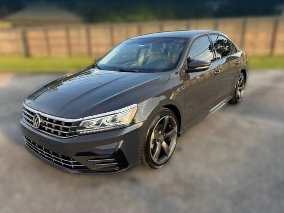VOLKSWAGEN PASSAT 2018 1VWAA7A35JC001452 image