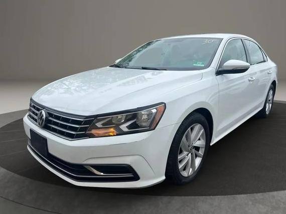 VOLKSWAGEN PASSAT 2018 1VWBA7A33JC040030 image VOLKSWAGEN PASSAT 2018 1VWBA7A33JC040030 image