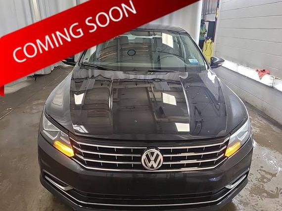 VOLKSWAGEN PASSAT 2018 1VWAA7A35JC010555 image
