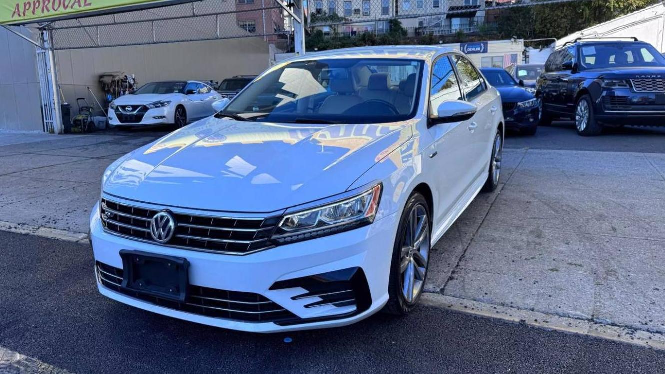 VOLKSWAGEN PASSAT 2018 1VWAA7A3XJC010891 image