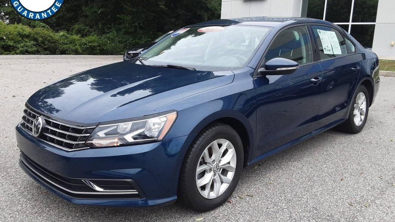 VOLKSWAGEN PASSAT 2018 1VWAA7A33JC036118 image