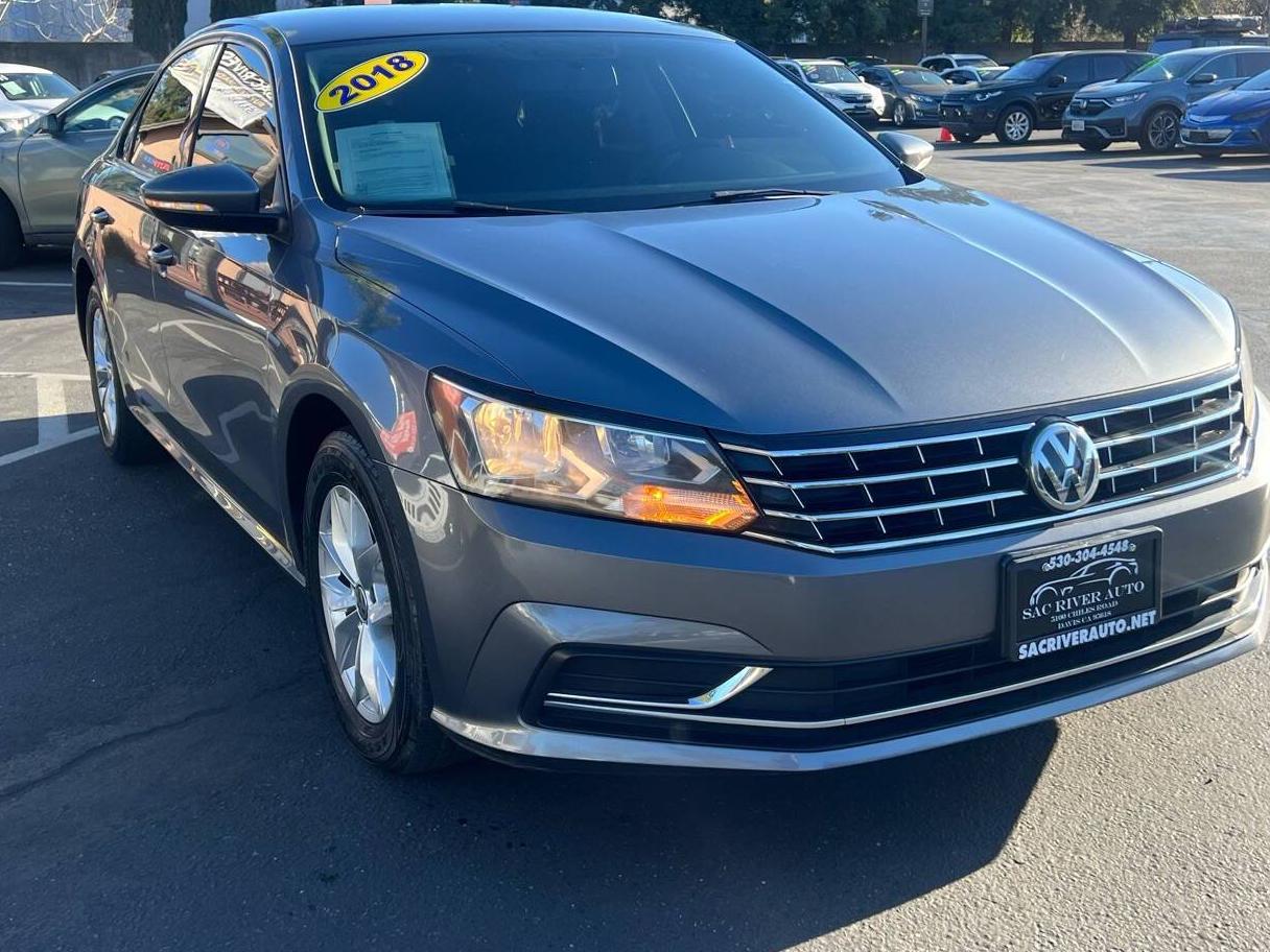 VOLKSWAGEN PASSAT 2018 1VWAA7A31JC015221 image