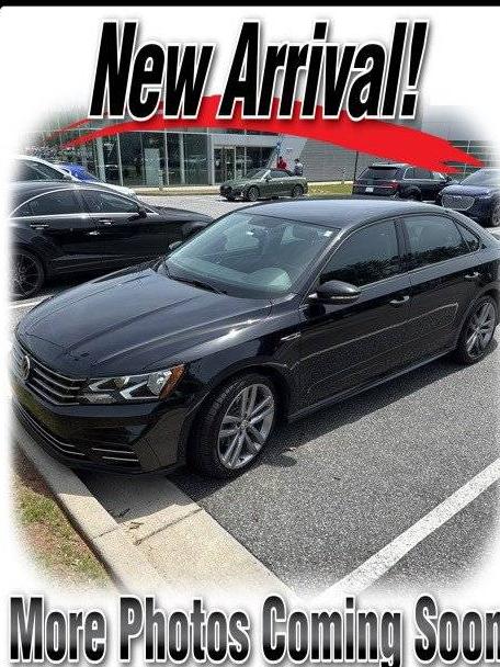 VOLKSWAGEN PASSAT 2018 1VWAA7A33JC008464 image