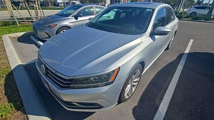 VOLKSWAGEN PASSAT 2018 1VWBA7A37JC013493 image