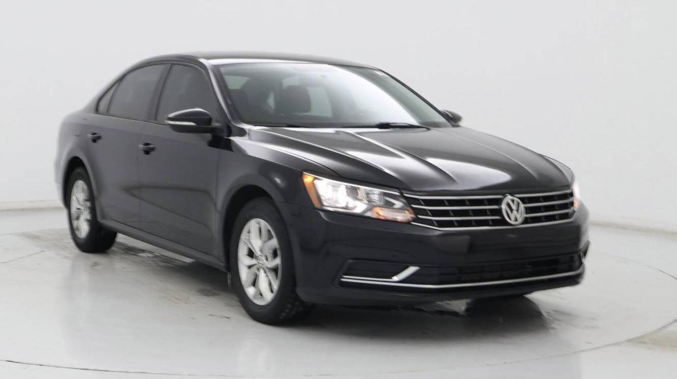 VOLKSWAGEN PASSAT 2018 1VWAA7A30JC009488 image