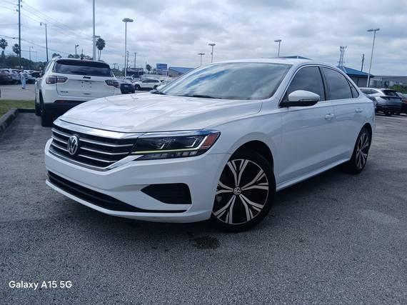 VOLKSWAGEN PASSAT 2021 1VWSA7A30MC017695 image