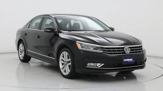 VOLKSWAGEN PASSAT 2017 1VWGT7A33HC084863 image