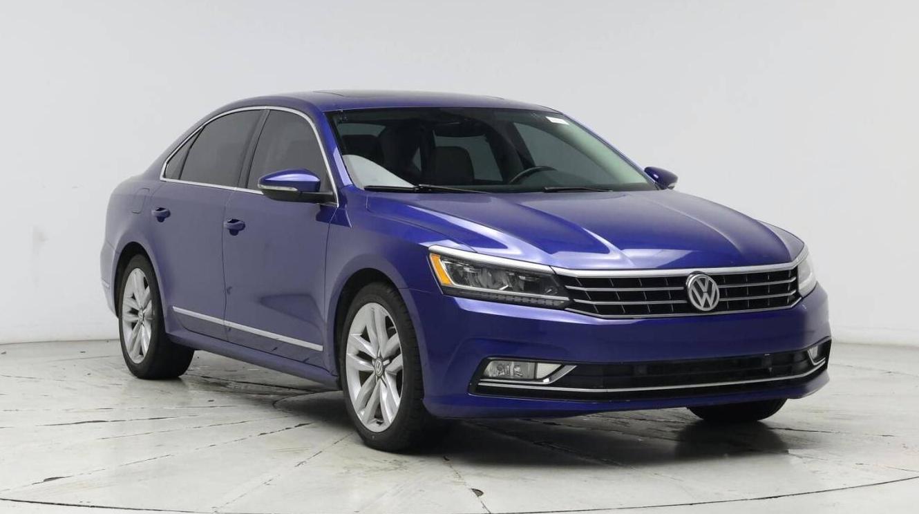 VOLKSWAGEN PASSAT 2017 1VWGT7A39HC017040 image