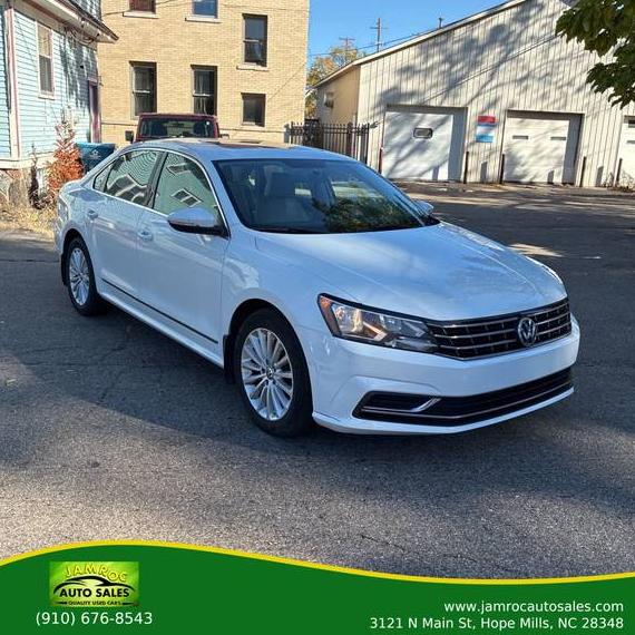 VOLKSWAGEN PASSAT 2017 1VWBT7A33HC015343 image
