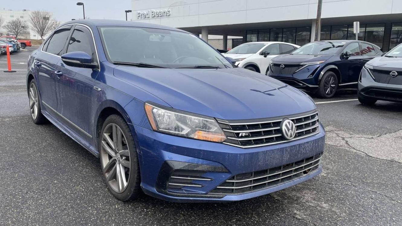 VOLKSWAGEN PASSAT 2017 1VWDT7A32HC069483 image