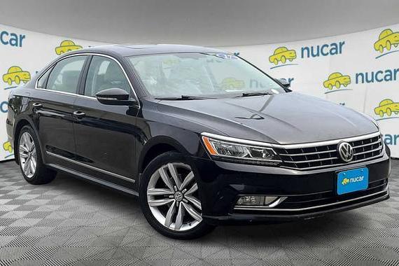 VOLKSWAGEN PASSAT 2017 1VWGT7A30HC029383 image