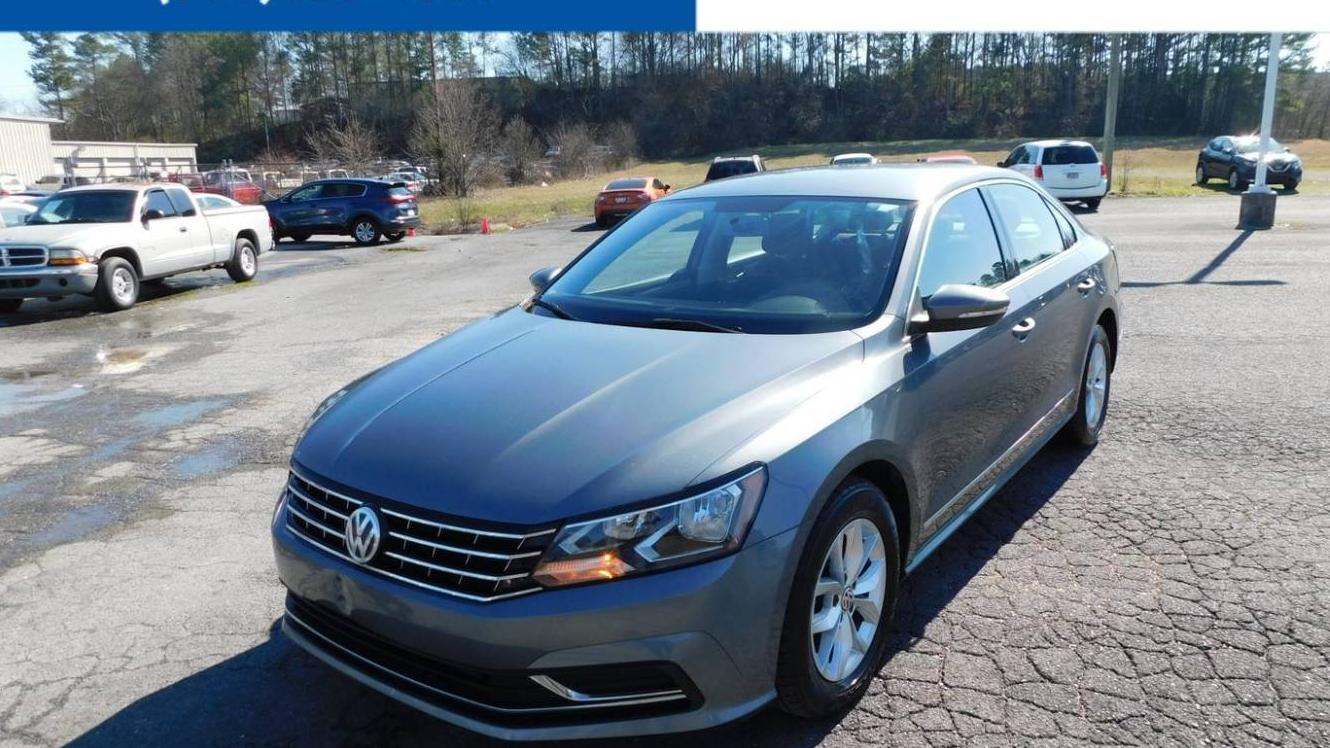 VOLKSWAGEN PASSAT 2017 1VWAT7A30HC002495 image