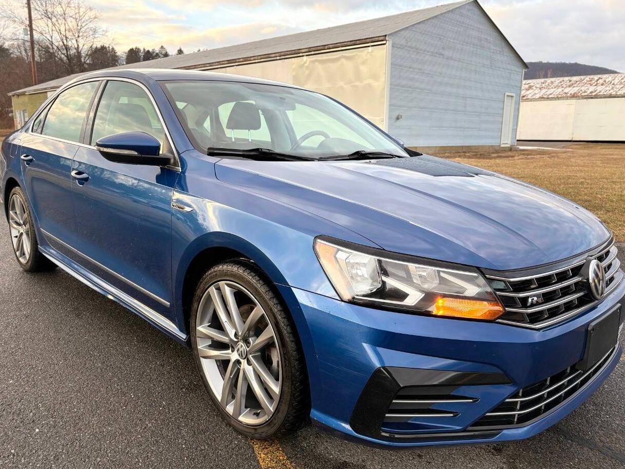 VOLKSWAGEN PASSAT 2017 1VWDT7A39HC064992 image