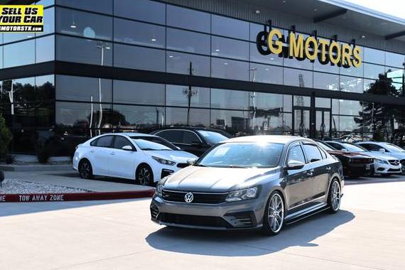 VOLKSWAGEN PASSAT 2017 1VWDT7A32HC043045 image