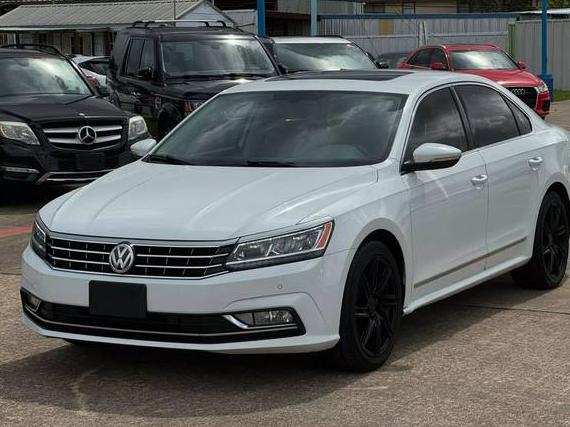 VOLKSWAGEN PASSAT 2017 1VWGT7A3XHC001428 image