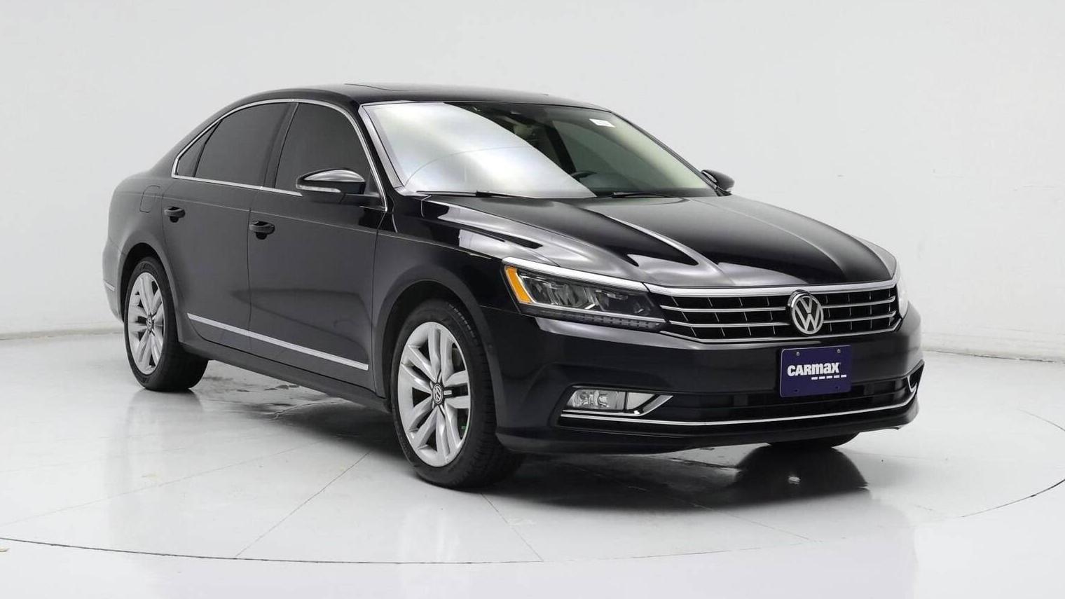 VOLKSWAGEN PASSAT 2017 1VWCT7A34HC022807 image VOLKSWAGEN PASSAT 2017 1VWCT7A34HC022807 image