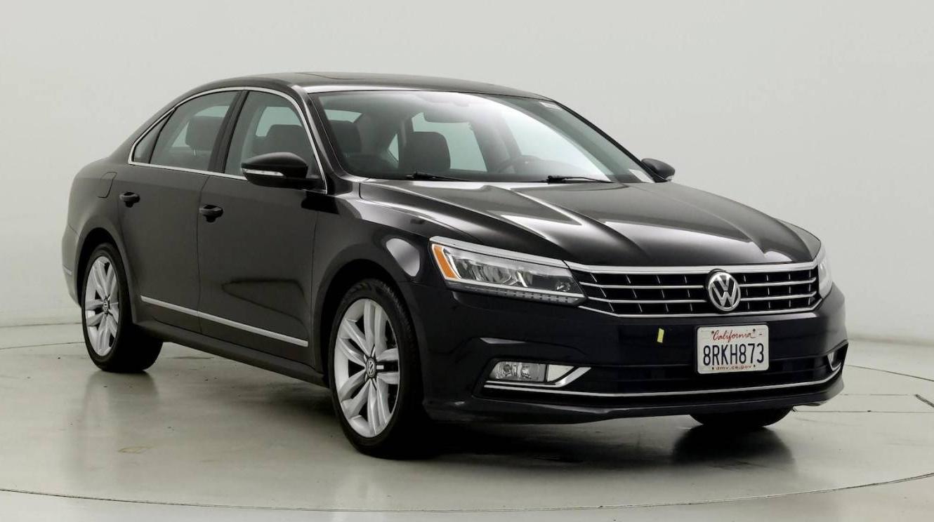 VOLKSWAGEN PASSAT 2017 1VWGT7A36HC027962 image