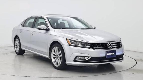 VOLKSWAGEN PASSAT 2017 1VWGT7A35HC081513 image