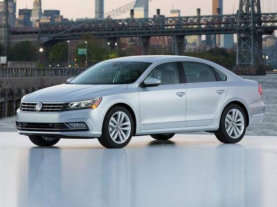 VOLKSWAGEN PASSAT 2017 1VWAT7A35HC041065 image