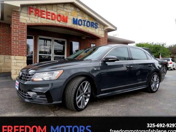 VOLKSWAGEN PASSAT 2017 1VWDT7A33HC010331 image