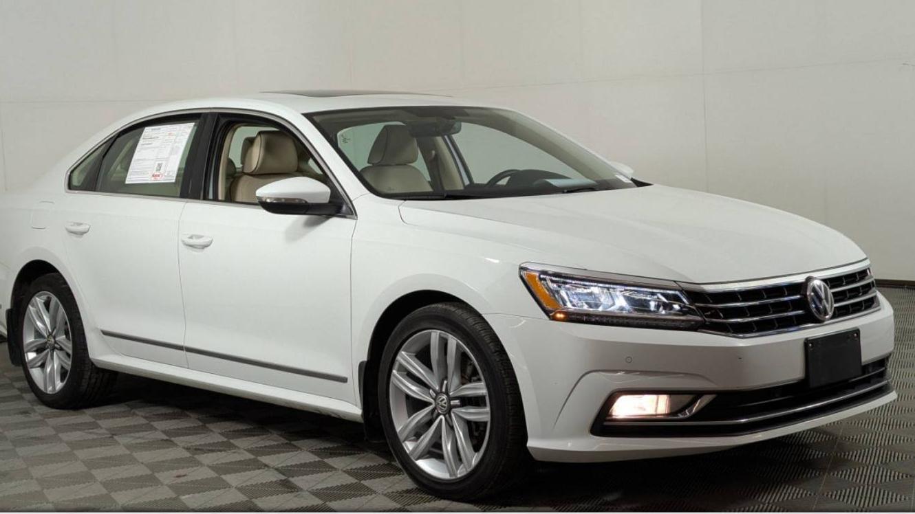 VOLKSWAGEN PASSAT 2017 1VWGT7A37HC018056 image