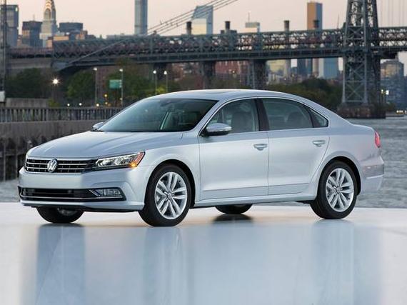 VOLKSWAGEN PASSAT 2017 1VWGT7A32HC050980 image