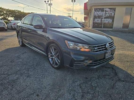 VOLKSWAGEN PASSAT 2017 1VWDT7A36HC011635 image