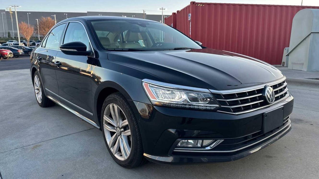 VOLKSWAGEN PASSAT 2017 1VWCT7A3XHC039112 image