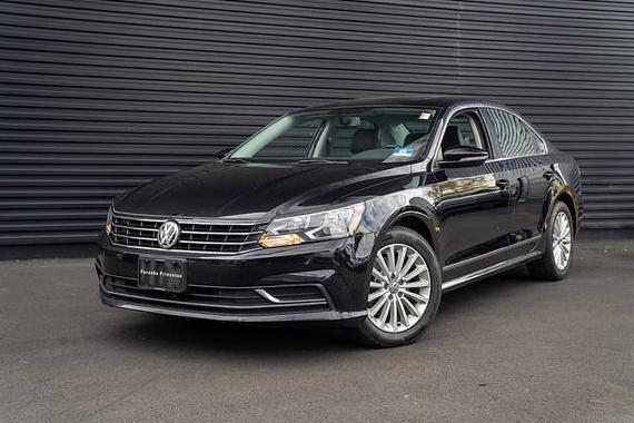 VOLKSWAGEN PASSAT 2017 1VWBT7A30HC063124 image