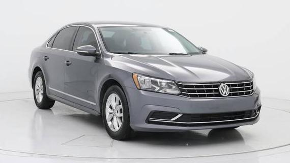 VOLKSWAGEN PASSAT 2017 1VWAT7A39HC030117 image