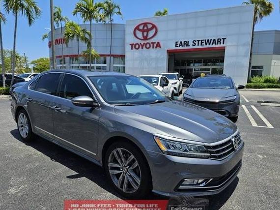 VOLKSWAGEN PASSAT 2017 1VWGT7A36HC010224 image VOLKSWAGEN PASSAT 2017 1VWGT7A36HC010224 image