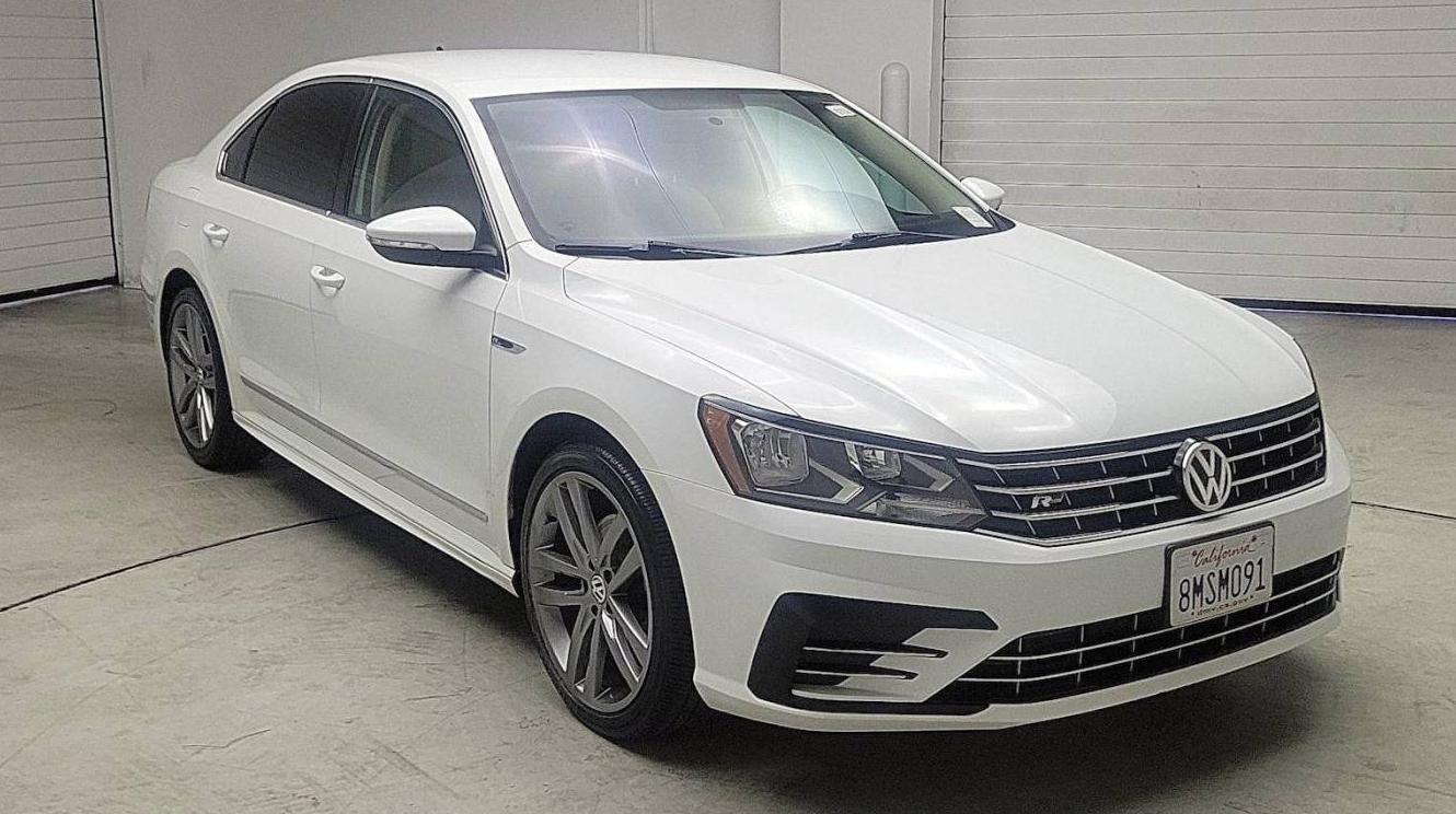 VOLKSWAGEN PASSAT 2017 1VWDT7A35HC014932 image