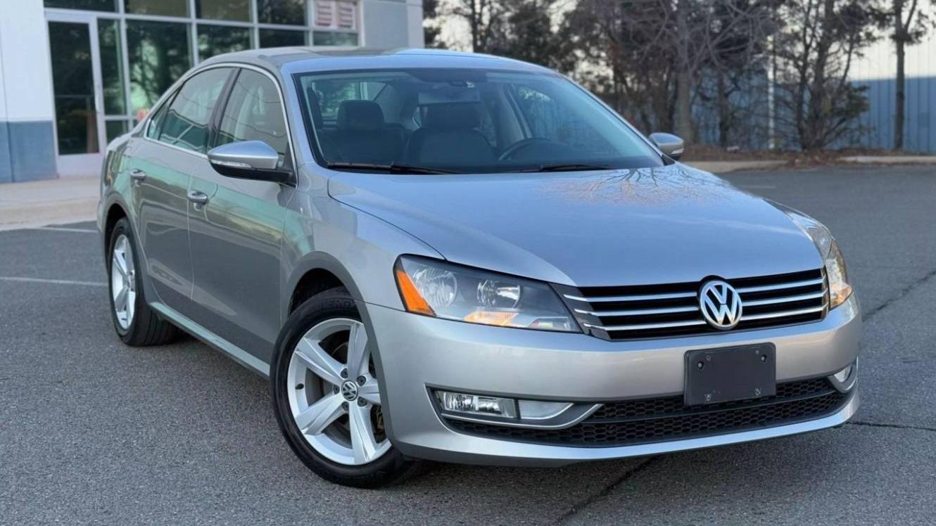 VOLKSWAGEN PASSAT 2012 1VWBH7A30CC052540 image