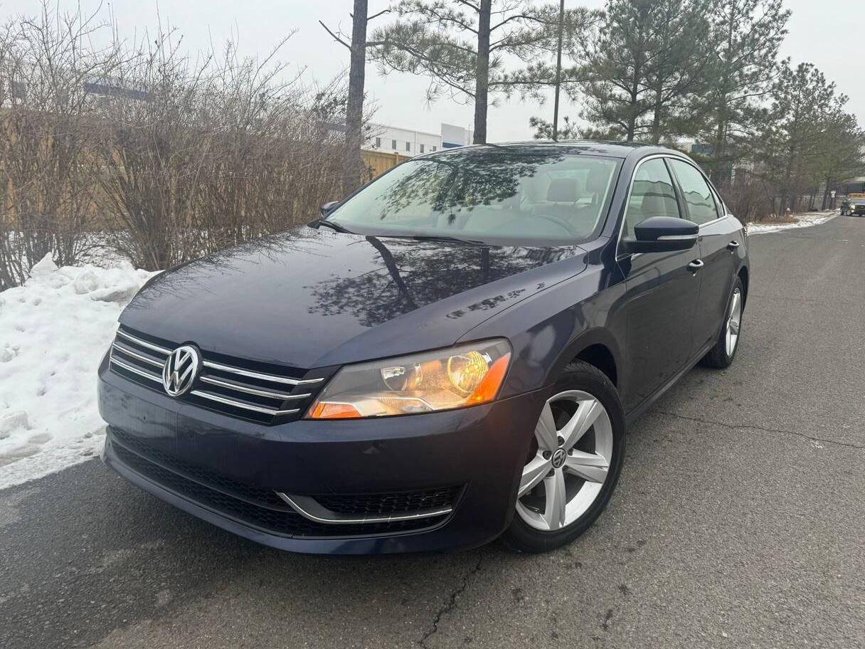 VOLKSWAGEN PASSAT 2013 1VWBP7A32DC020788 image