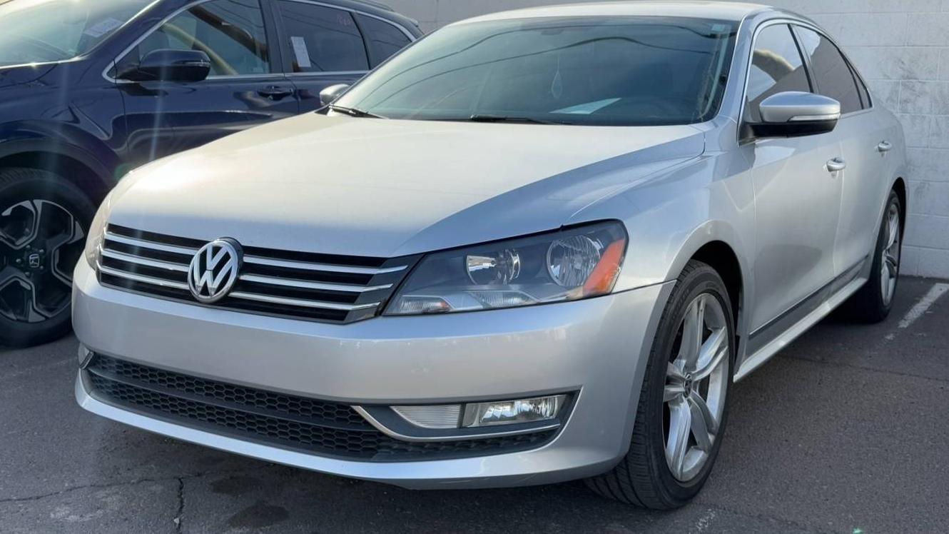 VOLKSWAGEN PASSAT 2013 1VWCN7A38DC054888 image