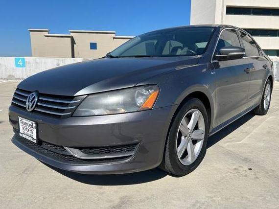VOLKSWAGEN PASSAT 2014 1VWAT7A32EC042914 image