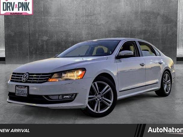 VOLKSWAGEN PASSAT 2014 1VWCT7A38EC048628 image