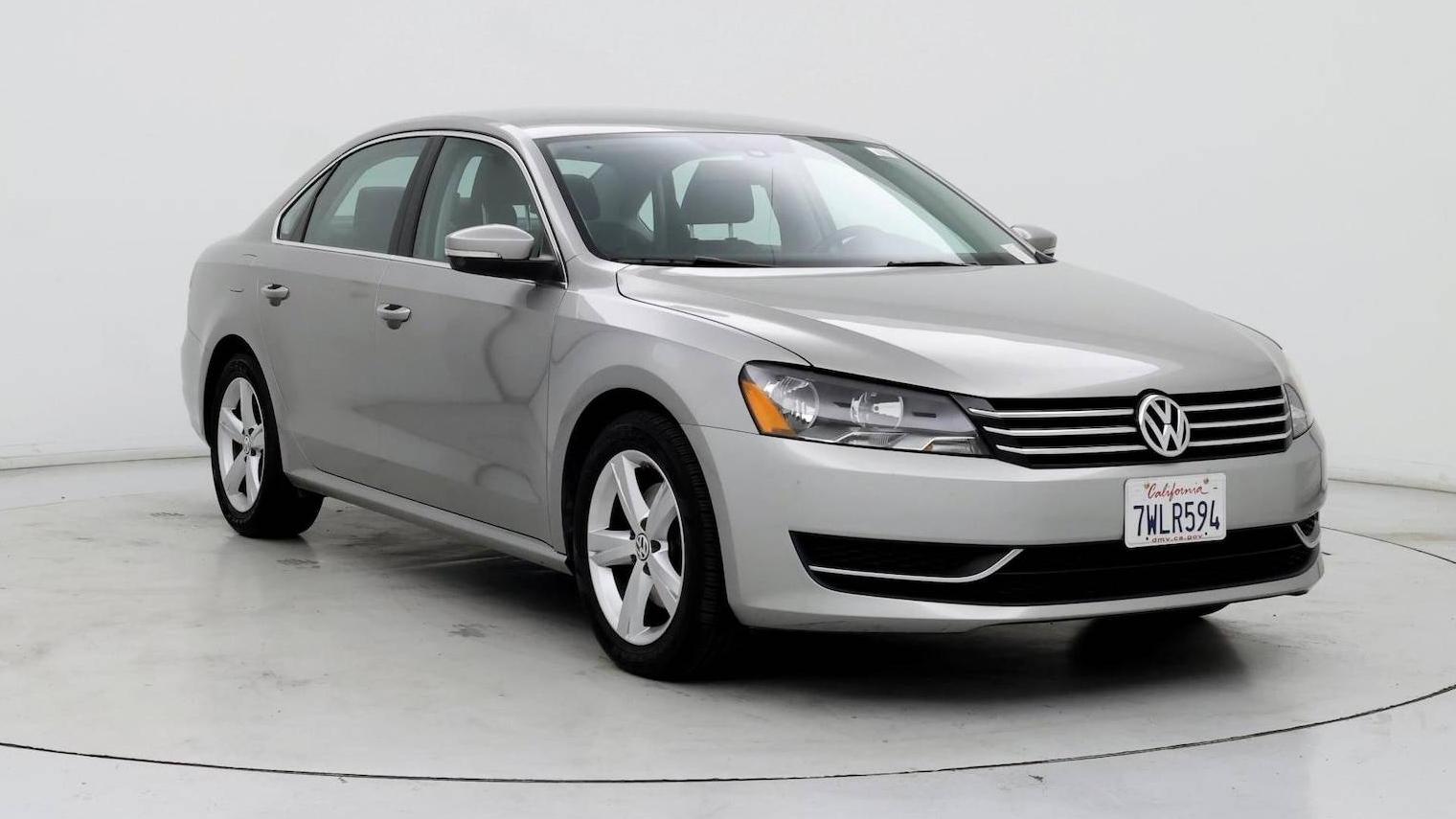 VOLKSWAGEN PASSAT 2014 1VWBP7A3XEC004565 image