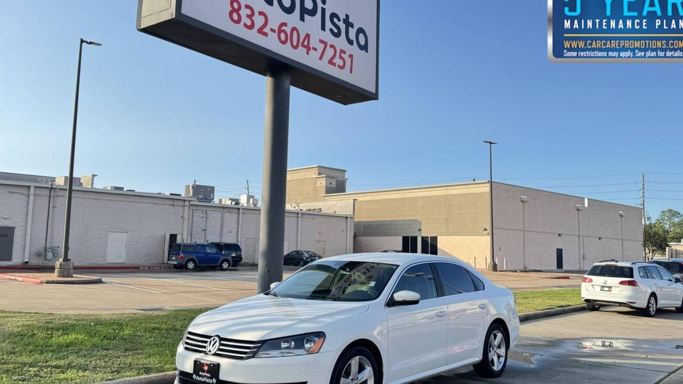 VOLKSWAGEN PASSAT 2014 1VWAT7A33EC052433 image