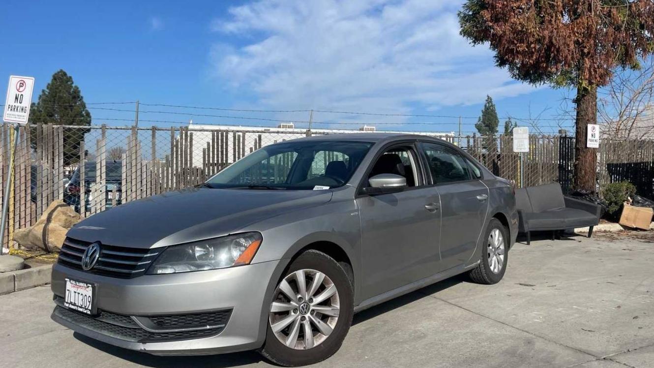 VOLKSWAGEN PASSAT 2014 1VWAT7A34EC030568 image